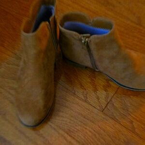 Girls Faux Suede Ankle Boots Size 2